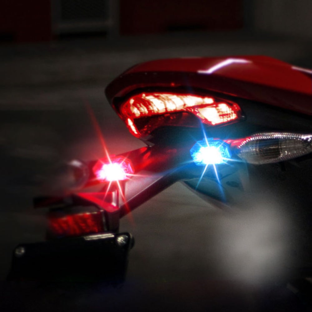 Feu LED rechargeable à télécommande pour fixation arrière