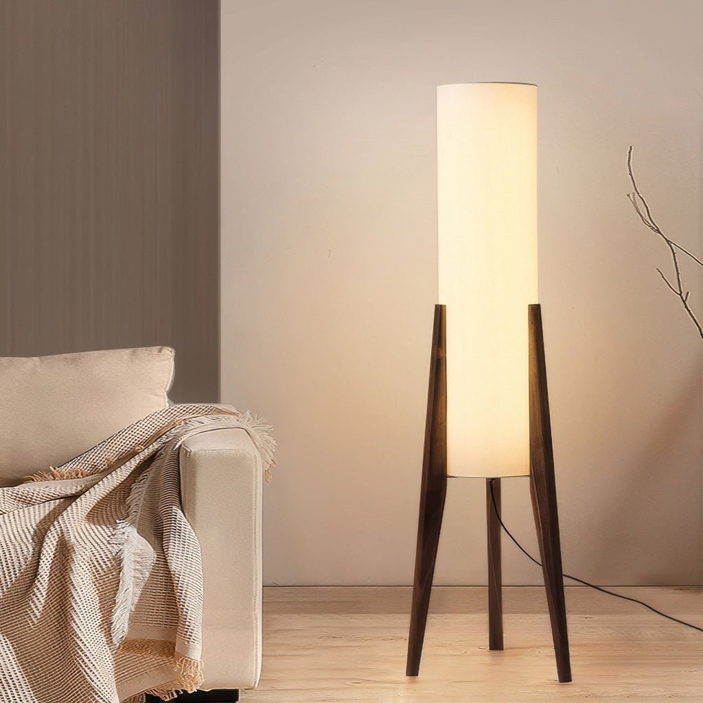 Lampadaire LED sur trépied en bois avec abat-jour textile