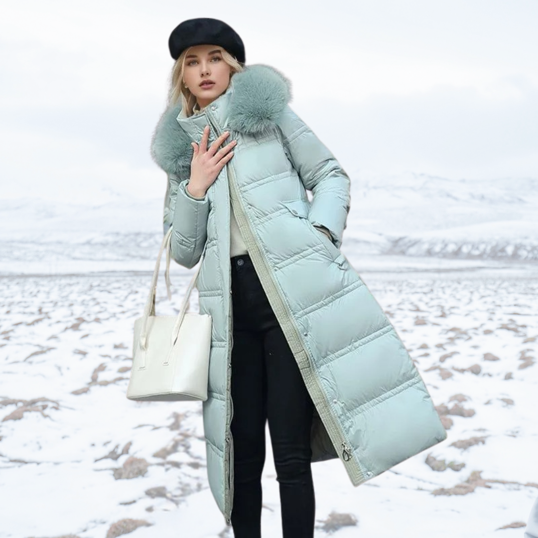 Manteau long matelassé à capuche en fausse fourrure et ceinture