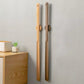 Chausse-pied long en bois avec support mural magnétique