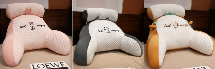 Dossier de lecture rembourré avec accoudoirs et coussin de nuque