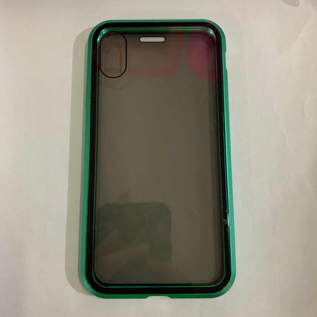 Coque magnétique pour iPhone avec verre de confidentialité
