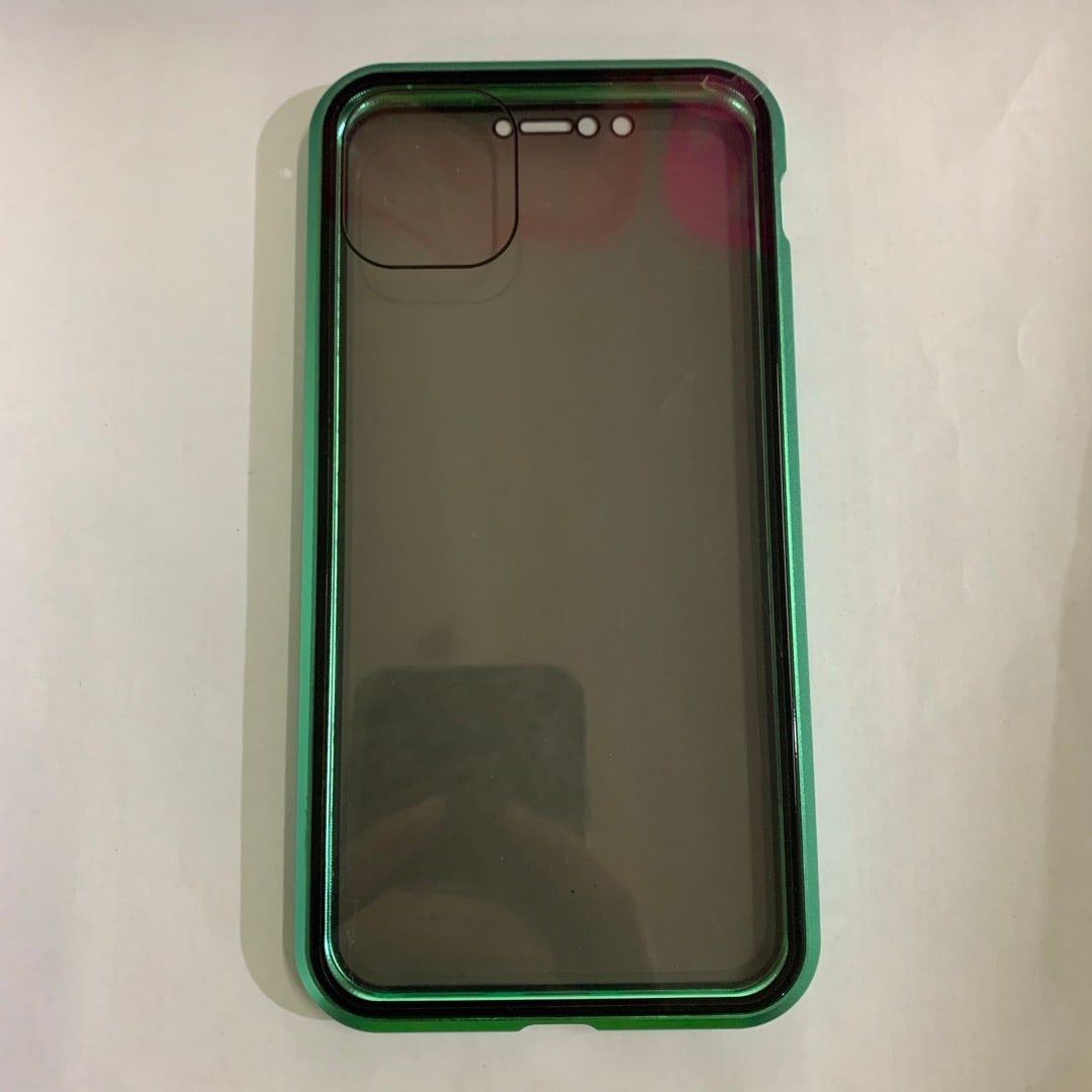 Coque magnétique pour iPhone avec verre de confidentialité