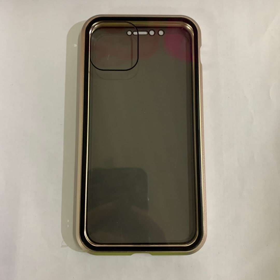 Coque magnétique pour iPhone avec verre de confidentialité