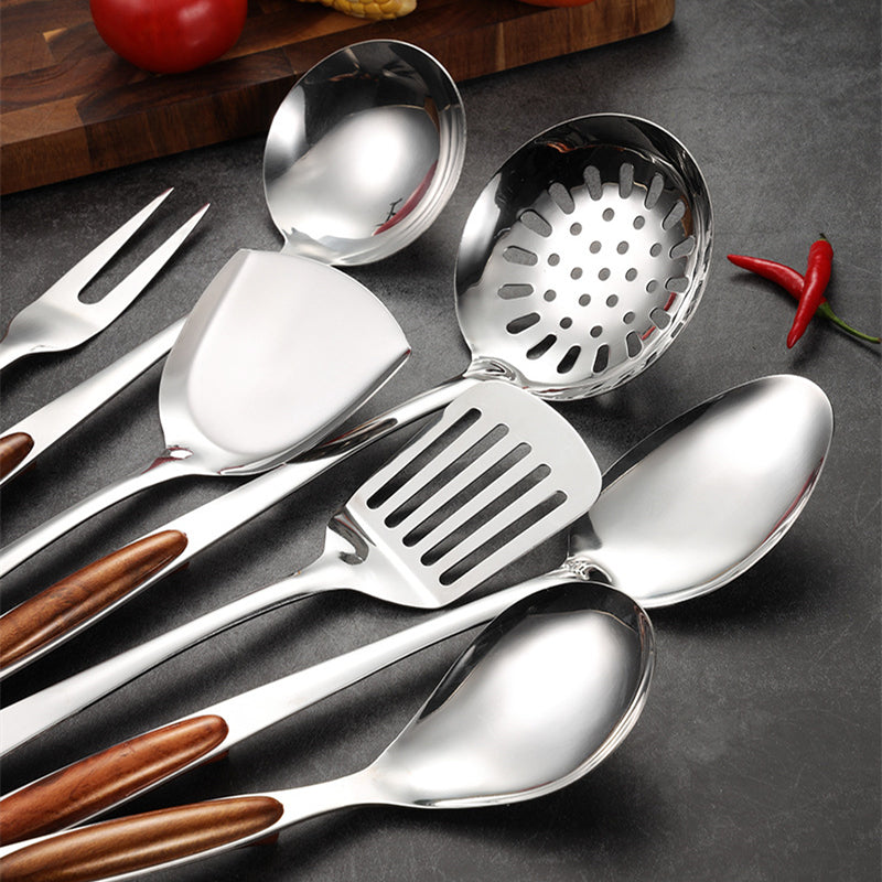 Lot de cinq ustensiles de cuisine en acier inoxydable