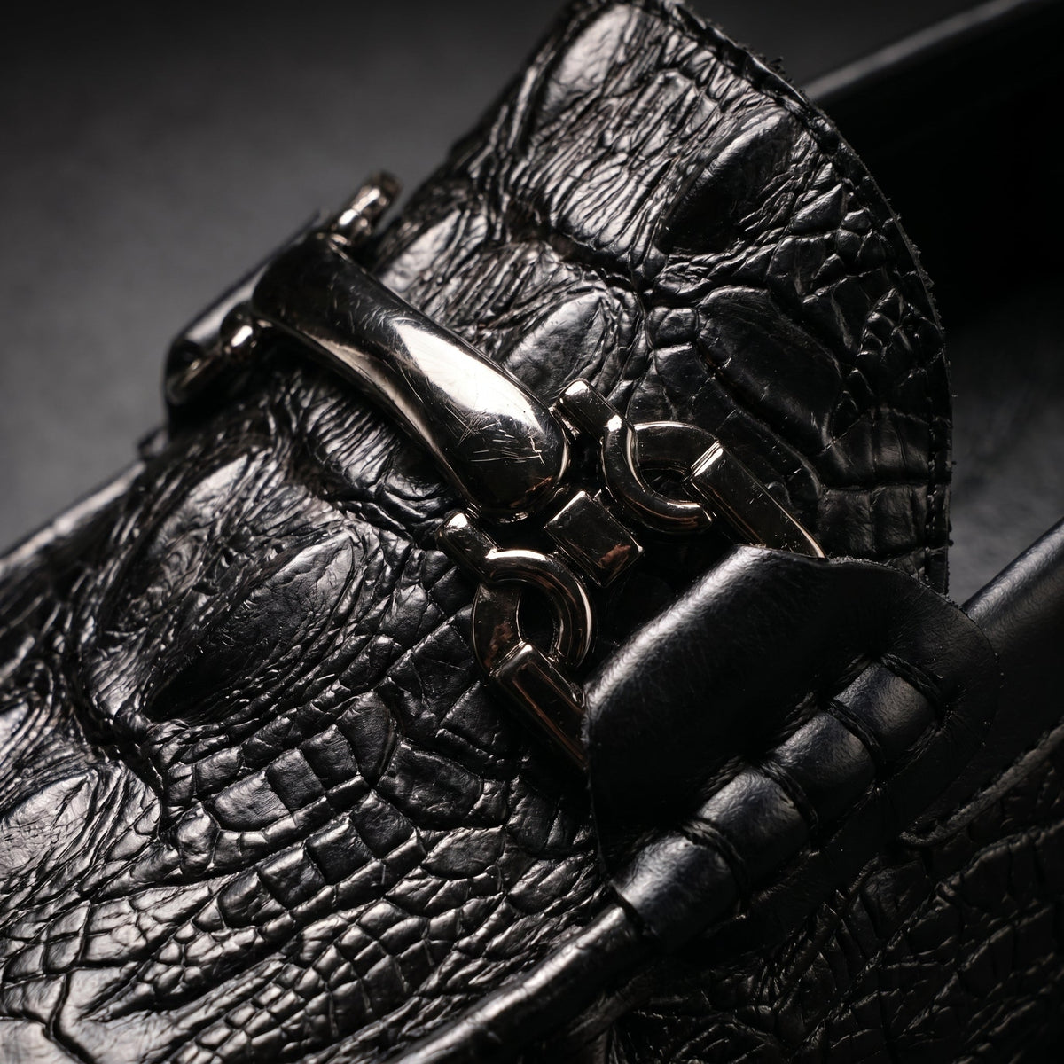 Mocassins homme en similicuir effet crocodile avec mors métallique