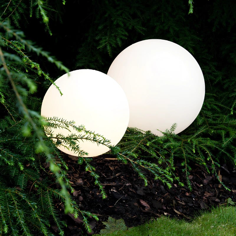 Globe lumineux extérieur portable à lumière chaude