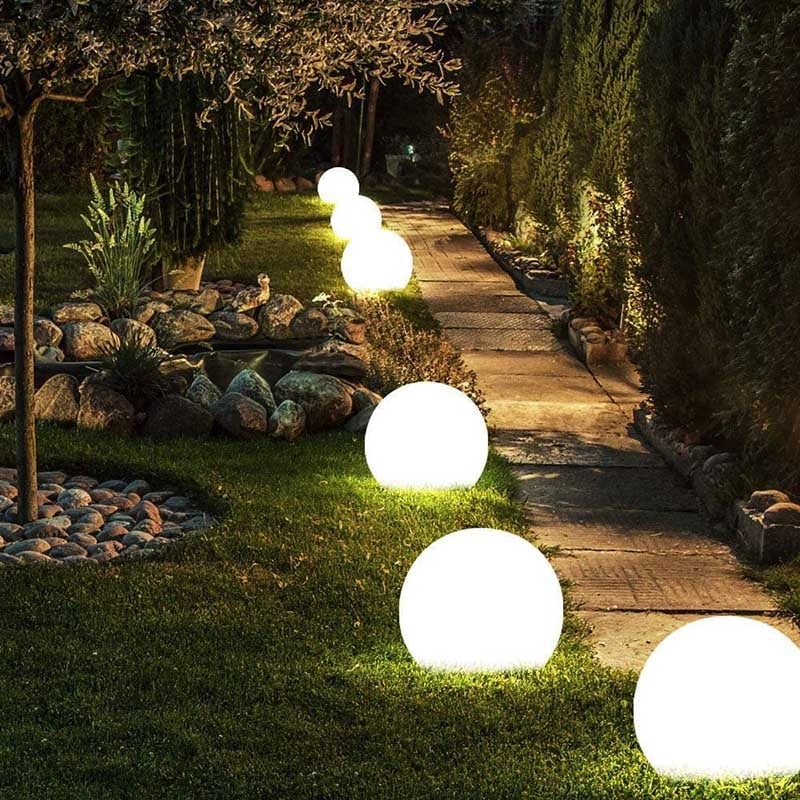 Globe lumineux extérieur portable à lumière chaude