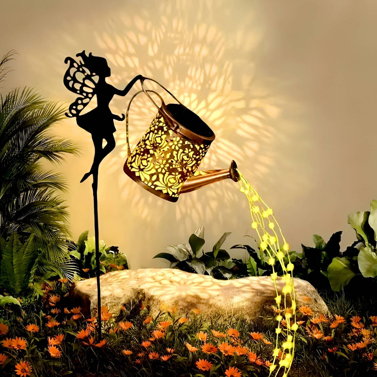 Lampe solaire de jardin en forme d'arrosoir à guirlande lumineuse