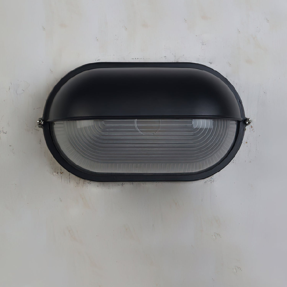 Applique extérieure ovale à diffuseur en verre rainuré
