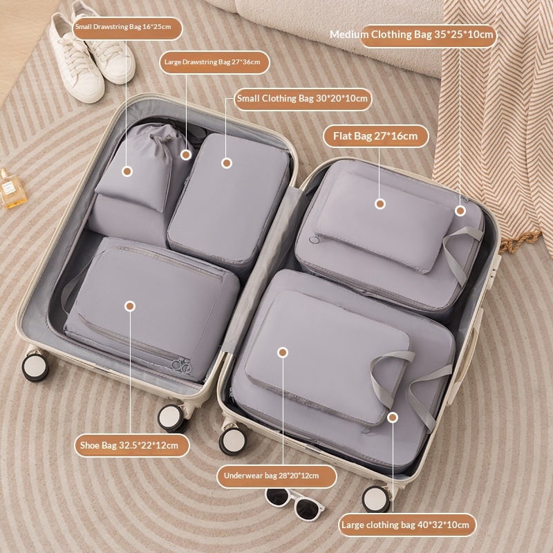 Lot de six ou huit organiseurs de valise en polyester