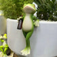 Figurine grenouille en résine à suspendre sur un pot