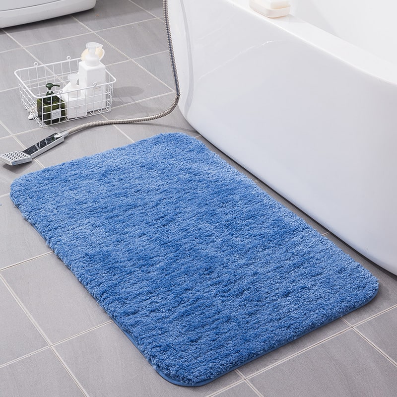 Tapis de bain à poils longs en microfibre avec envers antidérapant