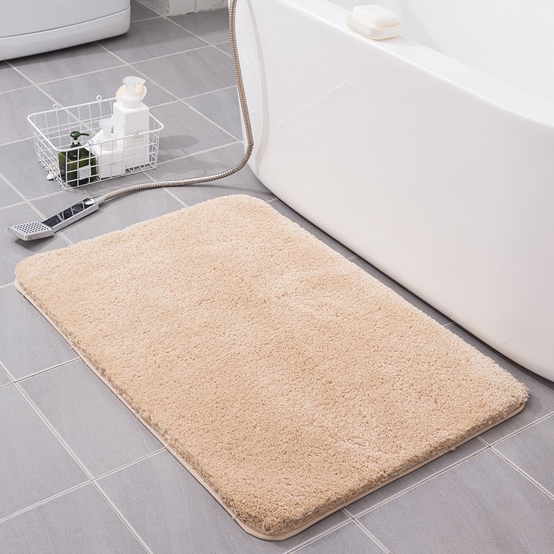 Tapis de bain à poils longs en microfibre avec envers antidérapant