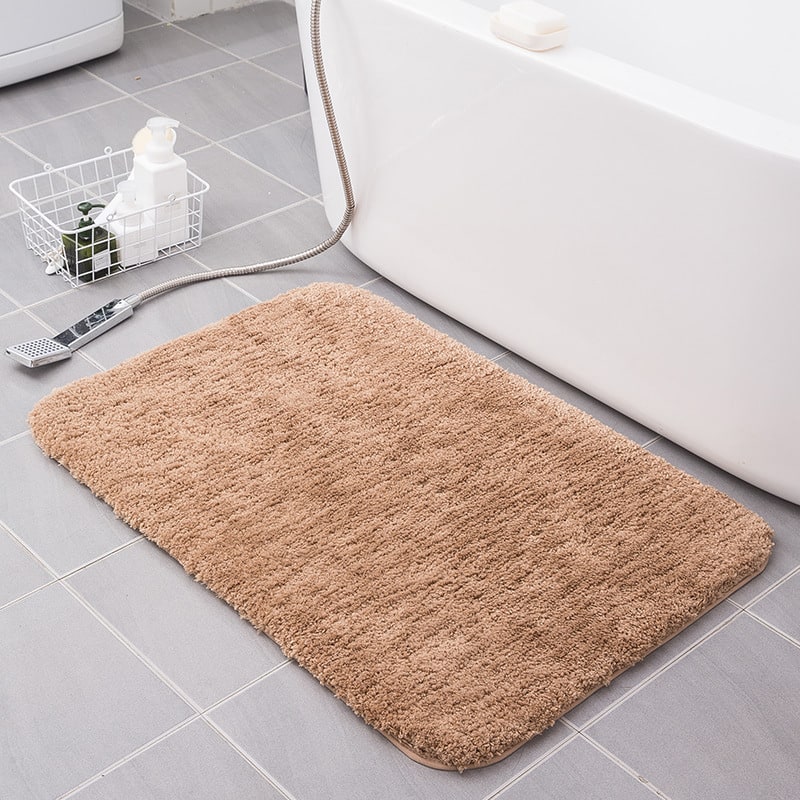 Tapis de bain à poils longs en microfibre avec envers antidérapant