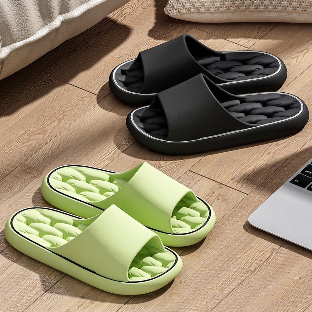 Claquettes de douche en mousse EVA à semelle ajourée
