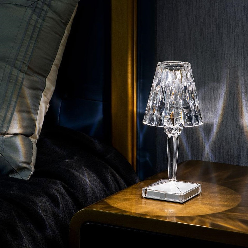 Lampe de table à facettes en acrylique rechargeable USB