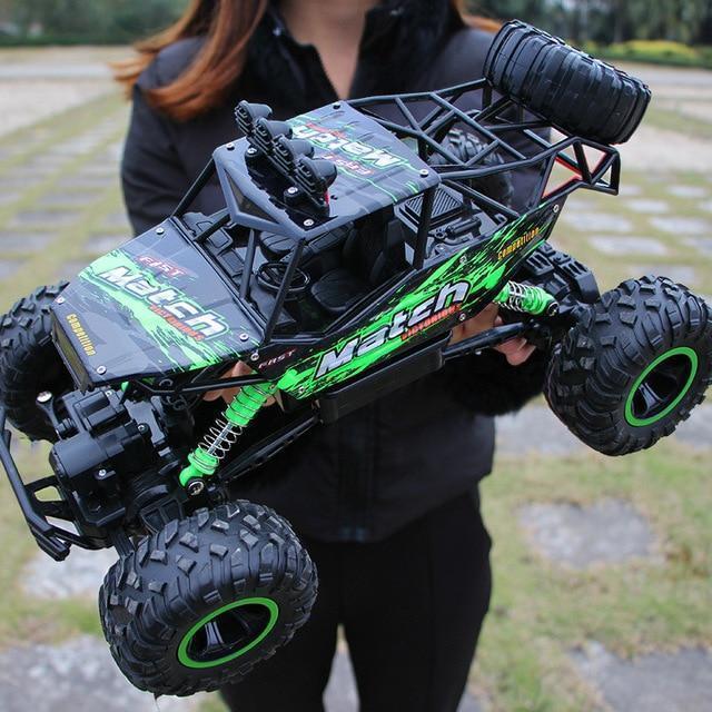 Voiture radiocommandée tout-terrain 4 × 4, échelle 1:12