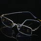 Lunettes de lecture à verres progressifs et monture métallique
