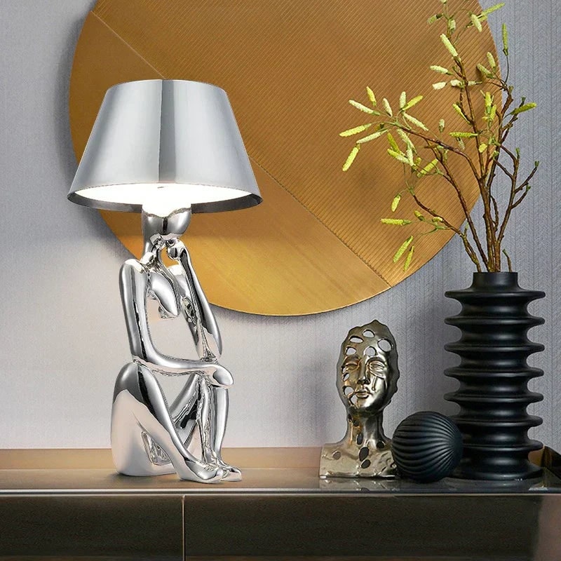 Lampe de table rechargeable à base sculpturale