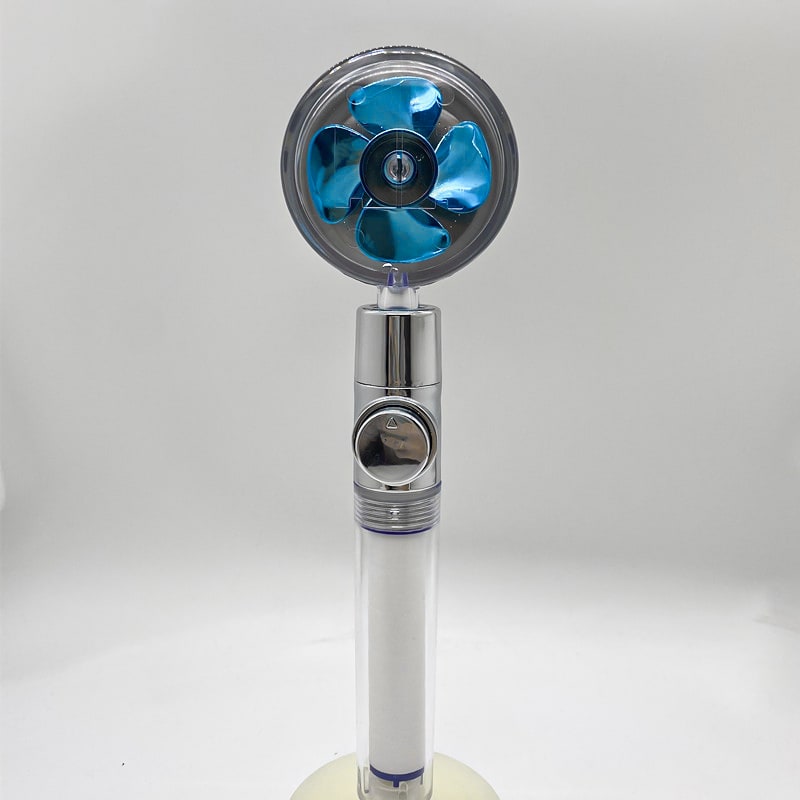 Pommeau de douche filtrant avec bouton pause et flexible