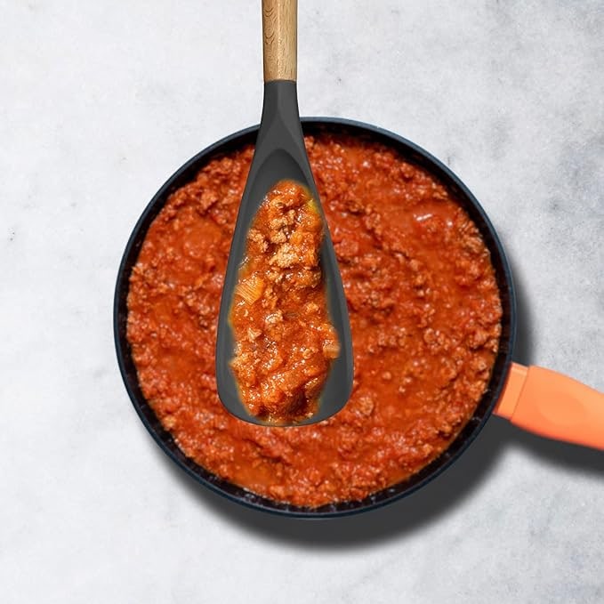 Cuillère-spatule en silicone avec manche en bois