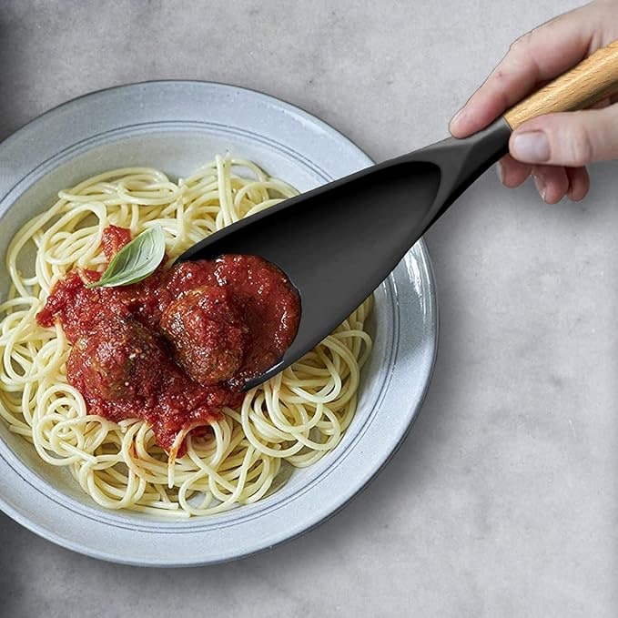Cuillère-spatule en silicone avec manche en bois
