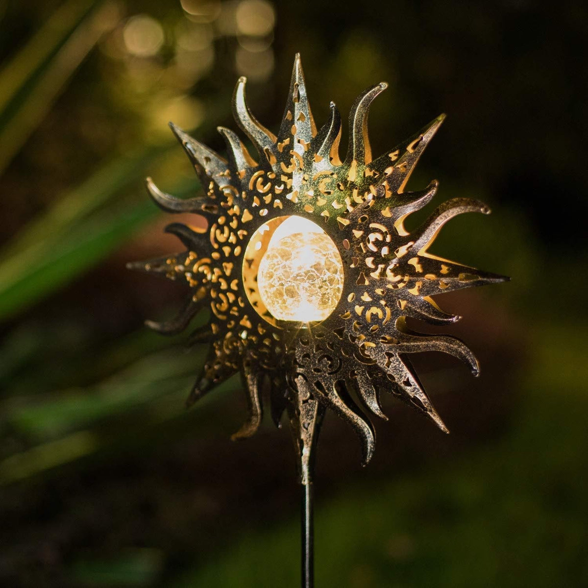 Lampe solaire sur piquet en métal et verre craquelé