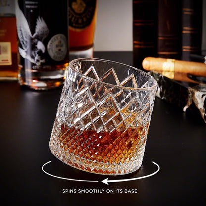 Verre à whisky rotatif à texture facettée avec dessous en bois