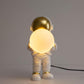 Lampe de chevet astronaute avec globe lumineux