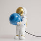 Lampe de chevet astronaute avec globe lumineux
