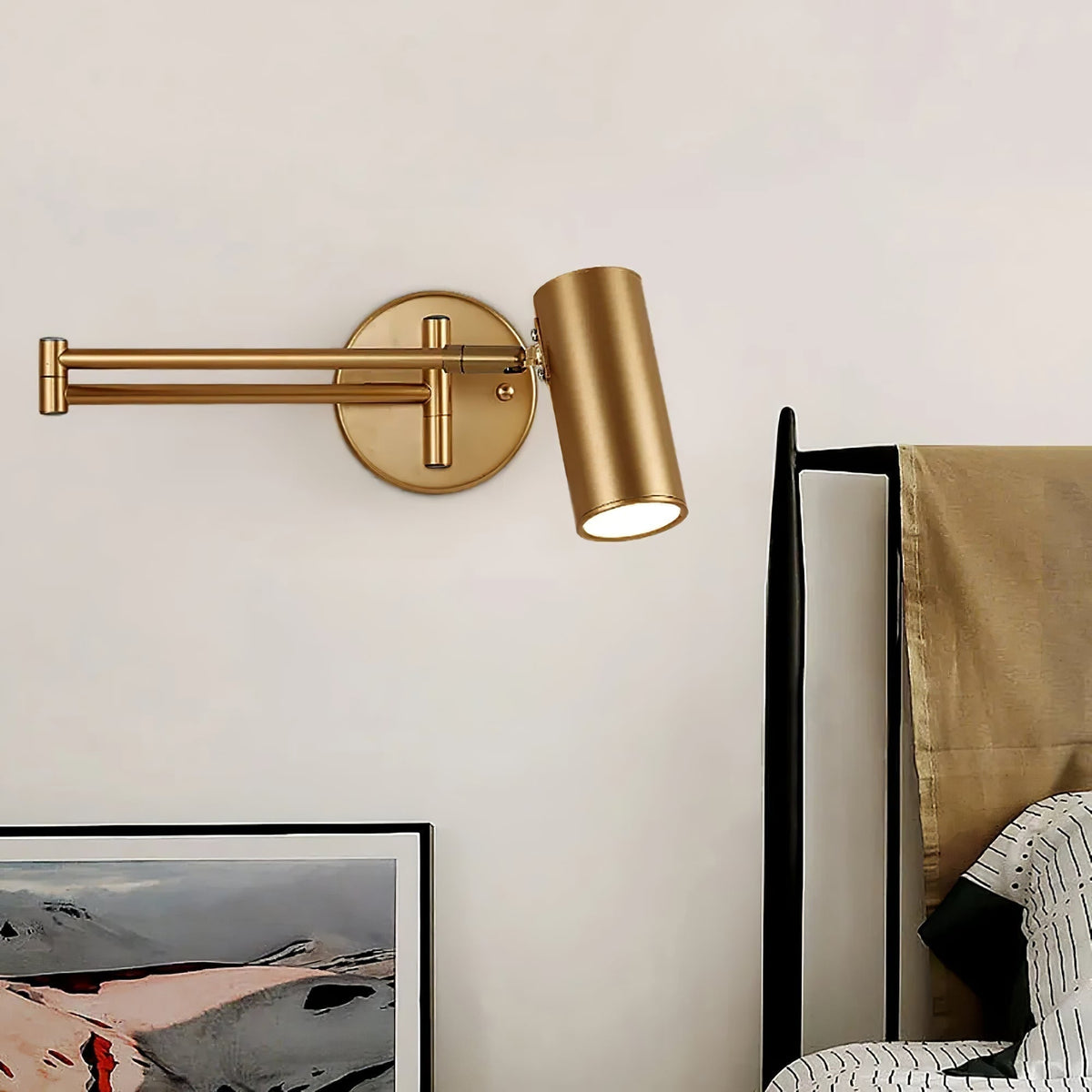 Applique de lecture à bras articulé et tête orientable