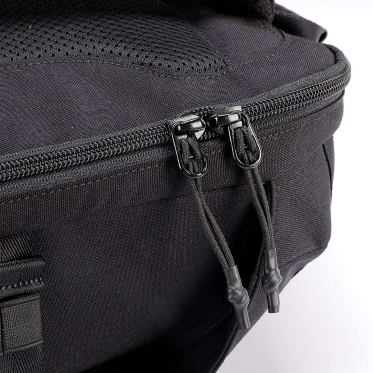 Sac à dos de voyage avec compartiment chaussures et accès latéral