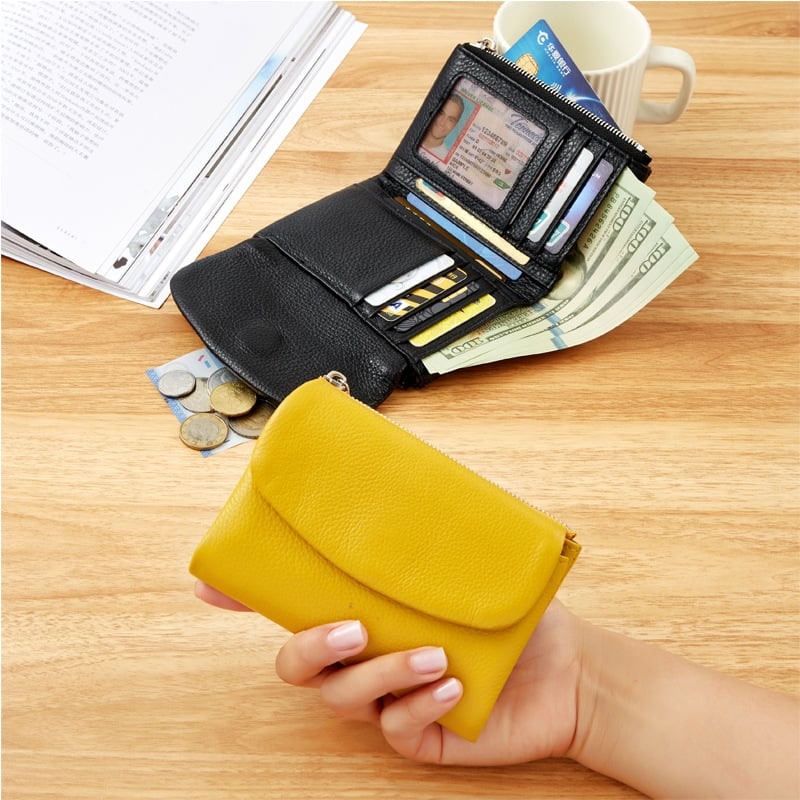 Portefeuille femme en cuir avec poches zippées et porte-cartes