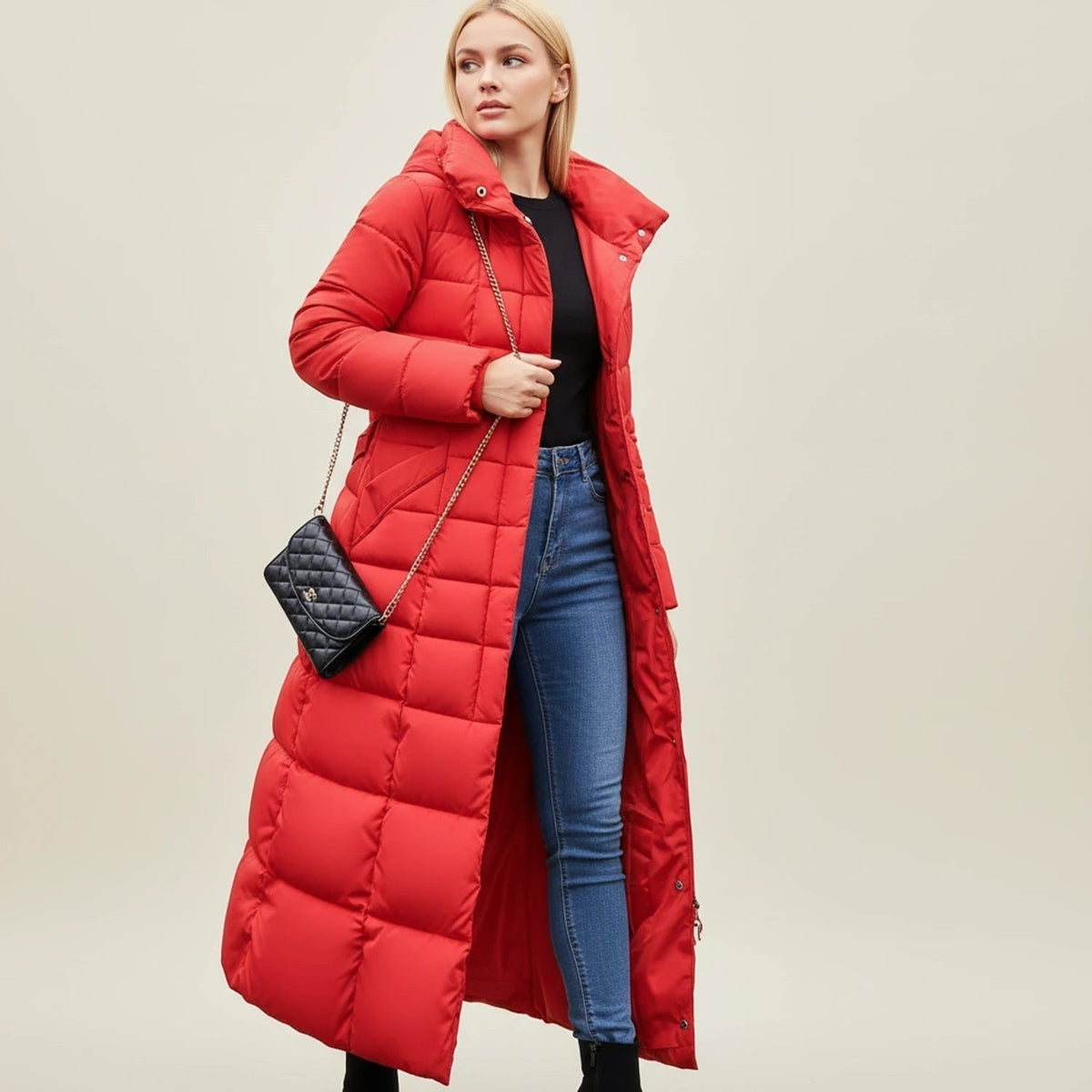 Doudoune longue pour femme avec ceinture et capuche bordée de fausse fourrure