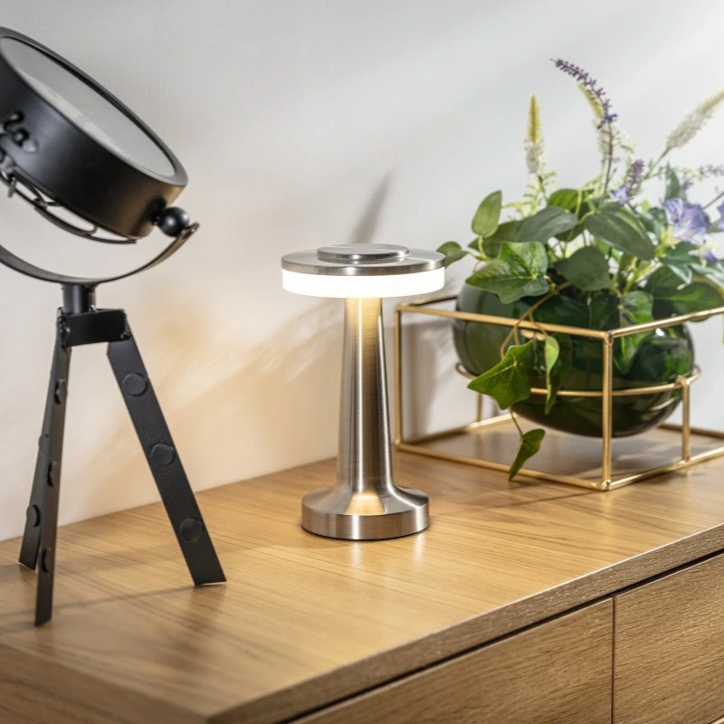 Lampe de table rechargeable rétro avec variateur