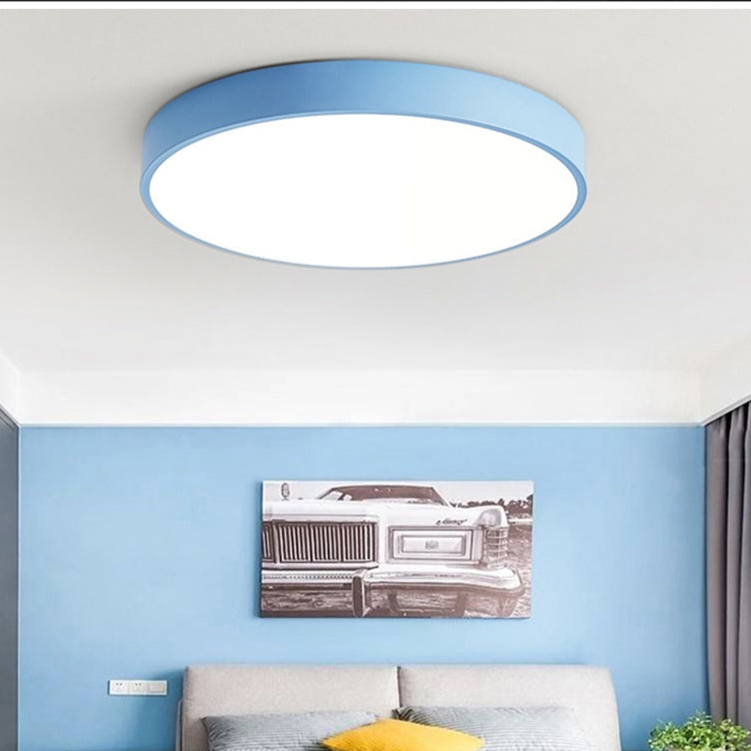 Plafonnier rond fin à trois teintes lumineuses